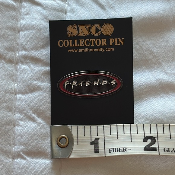 Friends Logo Collector Pin - Picture 3 of 3
